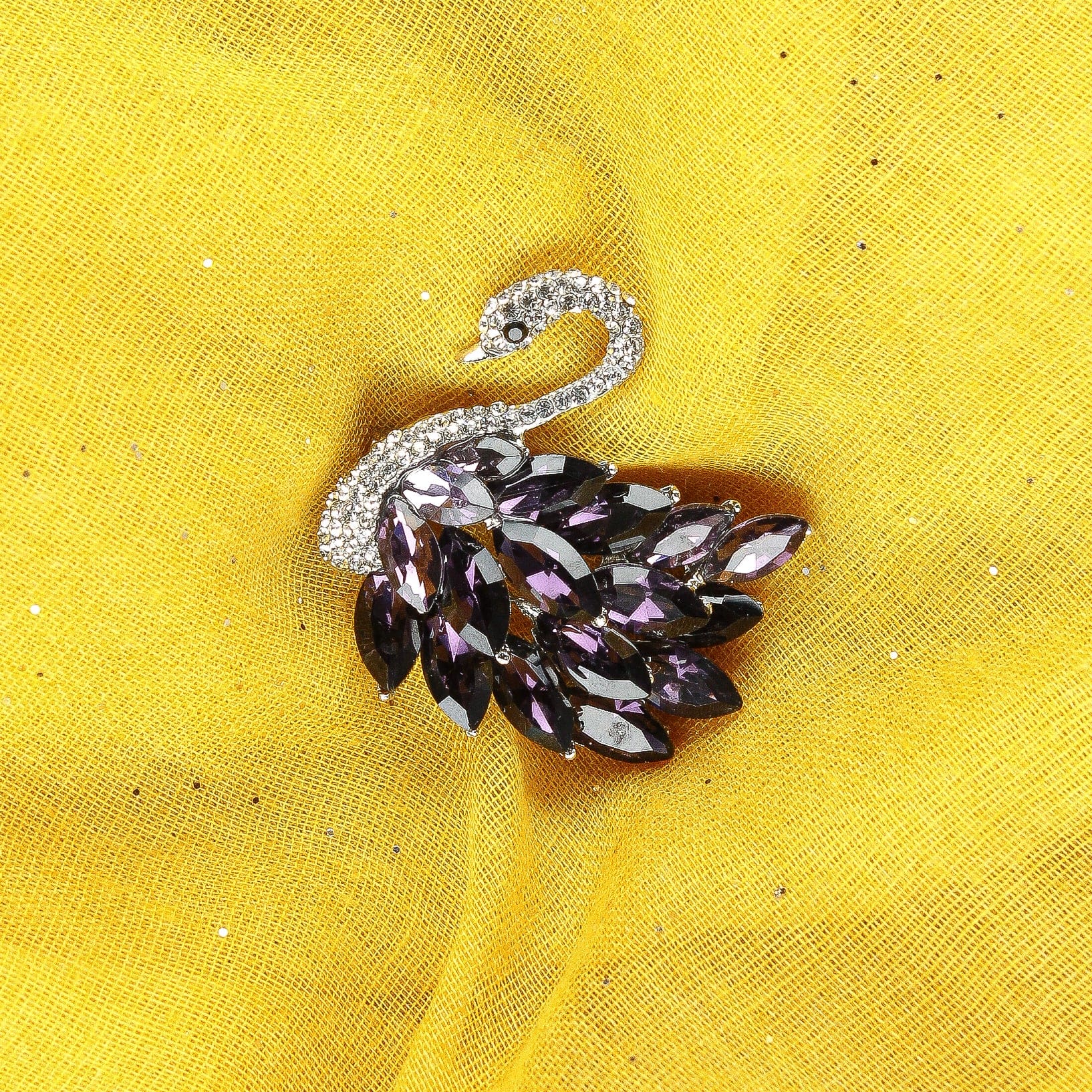 Jewel Swan brooch - Purple - Necklace