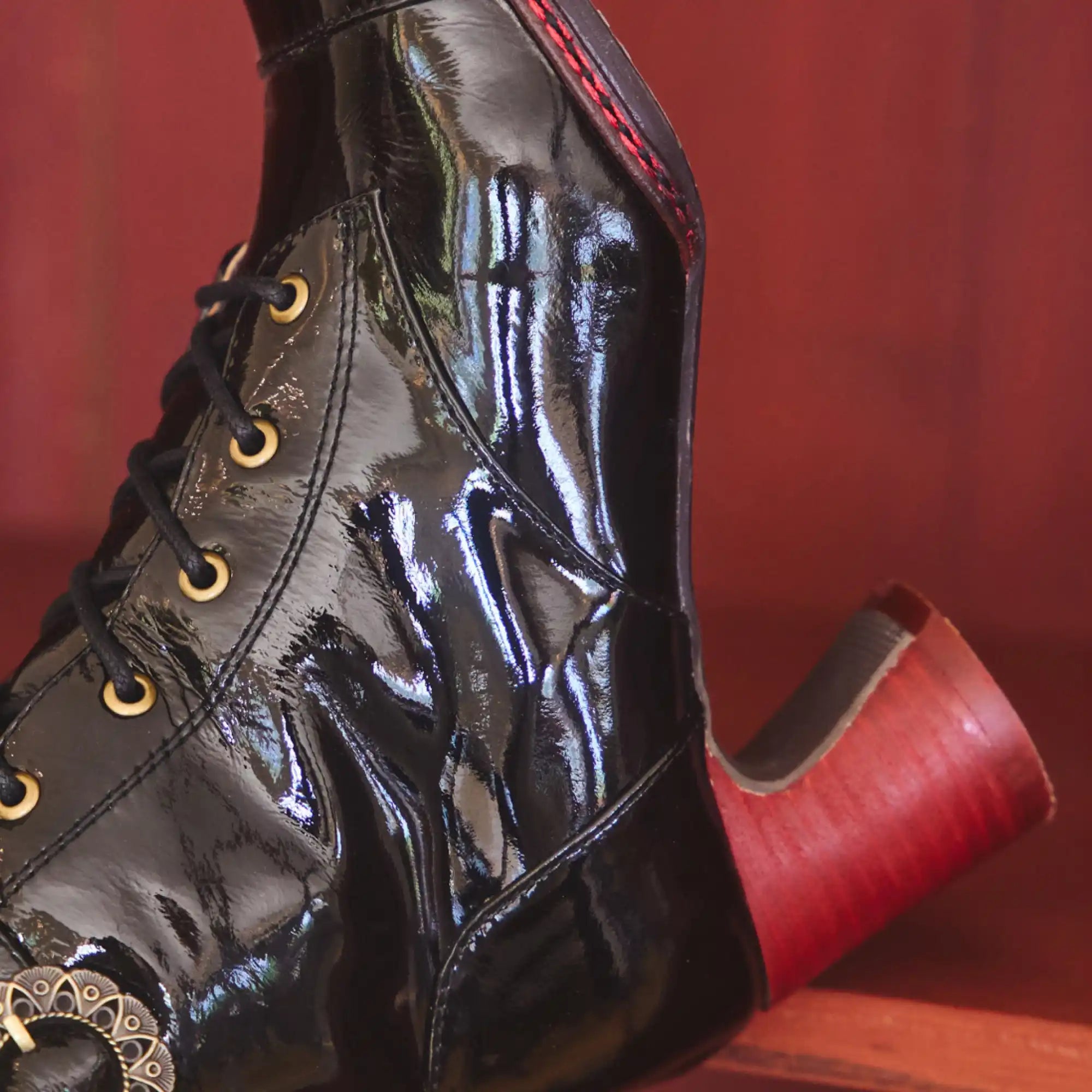 LAURAVITA.COM Official website of Brand Laura Vita