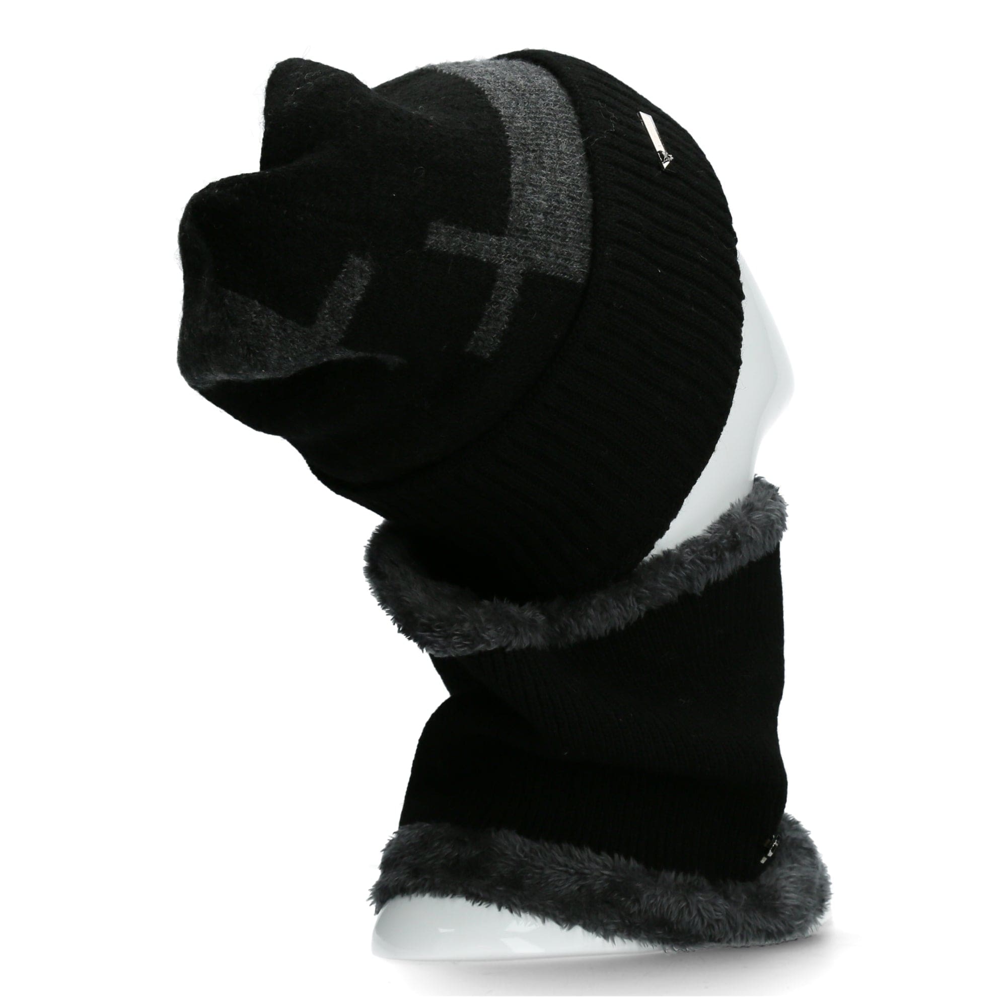 Duo hat and neck warmer with geo motifs - Hats